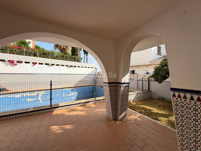 Foto a9a2b597-c6a3-4823-b22f-977f9031d498. Casa amb xemeneia calefacció aparcament piscina a Caleta de Velez