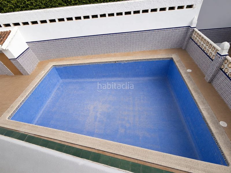 Foto c8616539-8caa-4616-9325-d190467dfd72. Casa amb xemeneia calefacció aparcament piscina a Caleta de Velez