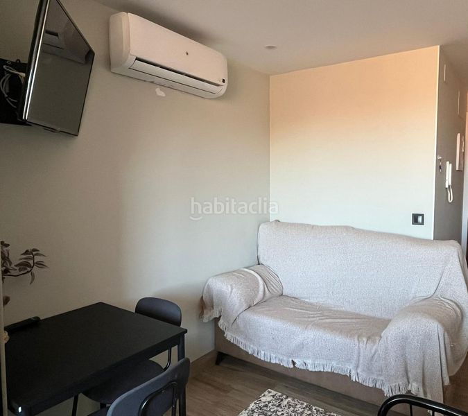 Foto ea24cb61-fa0c-4288-89a5-5f35e3be9384. Pis a Centro Torre del Mar