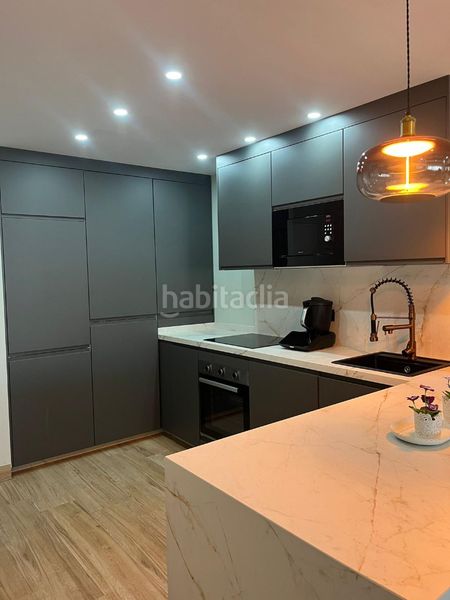 Foto fcc89523-d3be-44e7-bfcf-07a37bebc9b9. Pis a Centro Torre del Mar