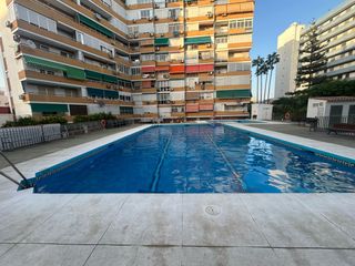 Pis a Poniente-Faro. Piso en torre del mar con vistas al mar