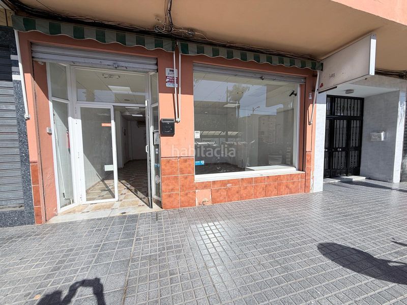 Foto 3a7eefe5-e8e4-4643-afb4-4c391575c7c1. Business premise in Hispanidad - Vivar Téllez Vélez - Málaga