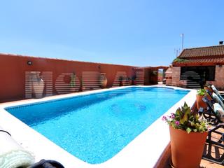Casa a Las Cánovas - Cuevas de Reyllo. Magnifica casa de campo con 6.000m2 de terreno rustico