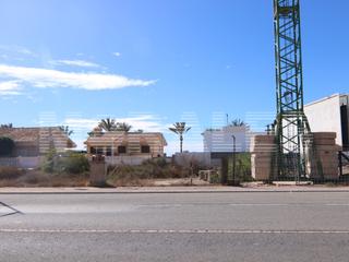 Residential Plot in Playa Grande-Castellar. Parcela en playa grande segunda linea de mar