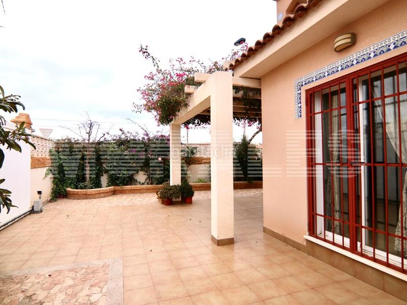 Foto cd8a0ac4-e3e2-4aa7-b533-5388d1a82845. Chalet  con amplia parcela en Playa Sol Mazarrón