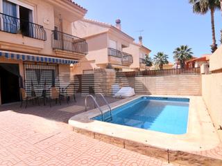 Chalet in Playa Grande-Castellar. Chalet playa grande