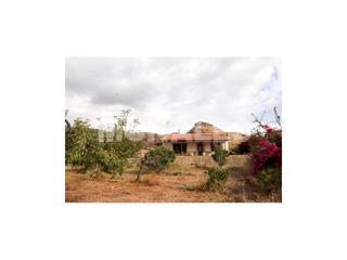 Masía en Morata. Casa de campo en morata con 24.760m de finca