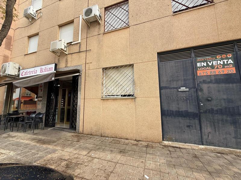 Foto e3984b3a-068a-420f-9711-390bb2c5ac33. Local comercial en calle pablo vi 3 local comercial en venta vistazul en Dos Hermanas