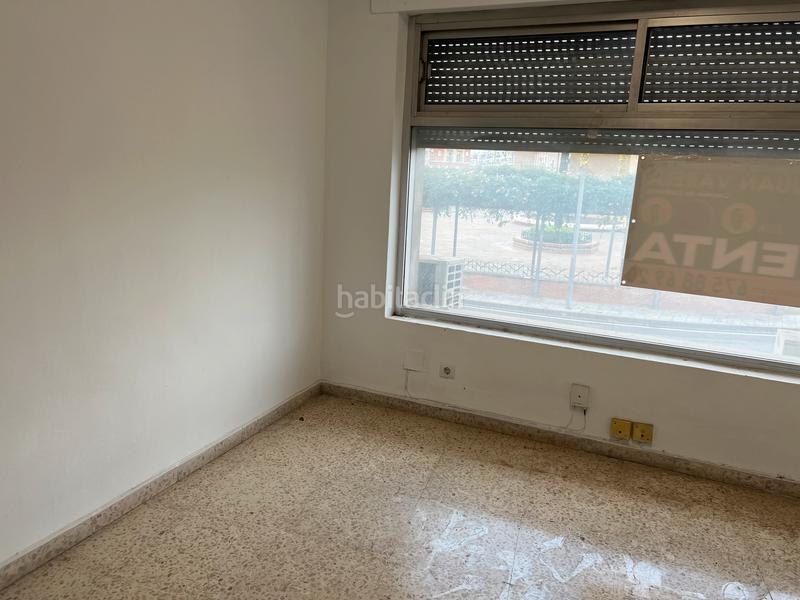 Foto 39966c55-8d65-4716-b389-3439a3d0af9e. Bureau dans calle manuel calvo leal 2 dans El Arenal - La Pólvora Dos Hermanas