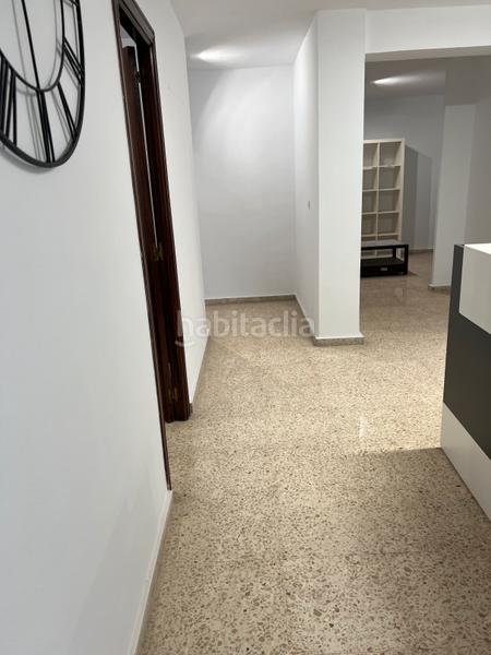 Foto ea0e3fd3-4246-424f-a0ed-dc797dd9ce09. Bureau dans calle manuel calvo leal 2 dans El Arenal - La Pólvora Dos Hermanas