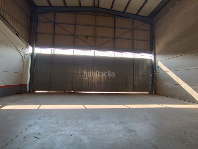 Foto 3d2b833f-f650-4dab-970a-c97e5b741050. Rent industrial building in carretera sevilla-cádiz 556 in Dos Hermanas