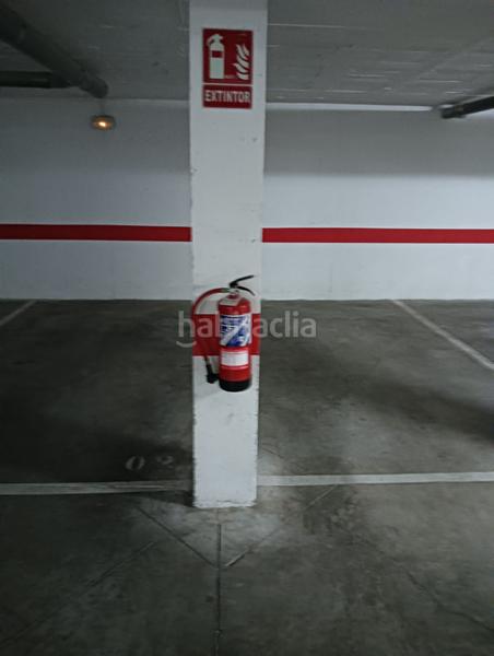 Foto 05d529be-4d79-49bc-8c92-4a624d91d2ed. Parking coche 7 garajes en venta en calle la habana en Dos Hermanas