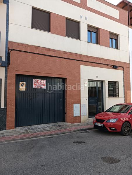 Foto e5896581-a437-4d3f-9b68-8c16607b22f8. Parking coche 7 garajes en venta en calle la habana en Dos Hermanas