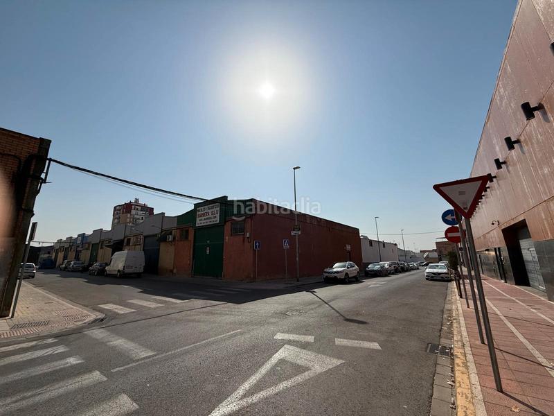 Foto d4df625d-5af7-4c6f-aeb1-ad5d76b425ba. Alquiler nave industrial en calle pintor amalio garcía del moral 12 nave en alquiler en polig. orippo en Dos Hermanas