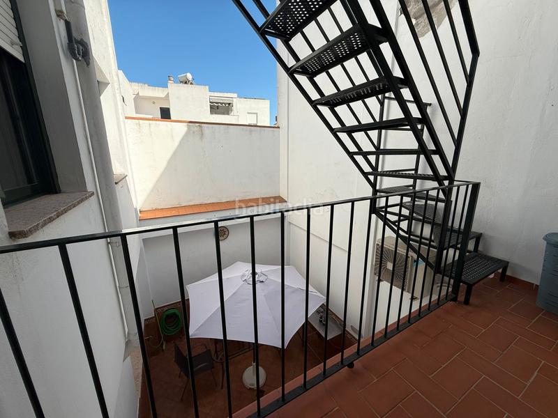 Foto 1dce8497-a4ab-4ebc-9191-8f7866c9e3fc. Casa adosada en calle cartagenera 28 casa unifamiliar en zona avda. españa en Dos Hermanas