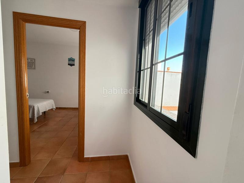 Foto c0b72046-78ee-4dbe-bdd5-d8f58c2413d1. Casa adosada en calle cartagenera 28 casa unifamiliar en zona avda. españa en Dos Hermanas