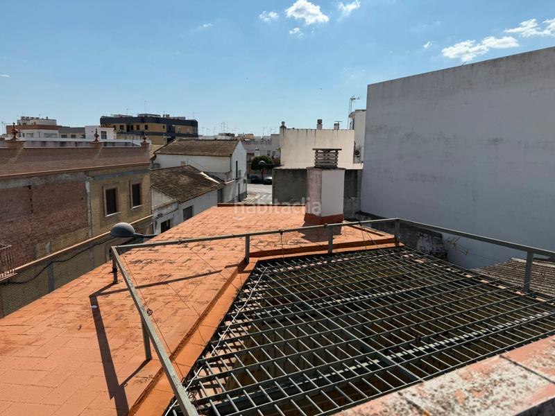 Foto f5dd6a76-f7ec-4e03-b08f-229c2fa02e53. Piso en calle cristo de la veracruz 10 piso en pleno centro en Dos Hermanas