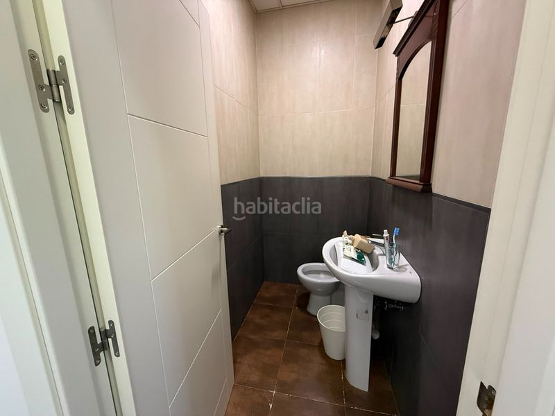 Foto a623c0a6-15db-4dc4-8a9c-fbdc62e7bedf. Lloguer local comercial a calle isaac peral 1 a El Arenal - La Pólvora Dos Hermanas