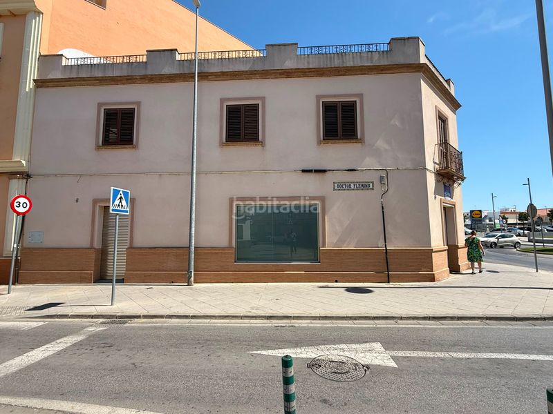 Foto e8d429af-cec9-46f7-a57b-76a4e151a65f. Lloguer local comercial a calle isaac peral 1 a El Arenal - La Pólvora Dos Hermanas