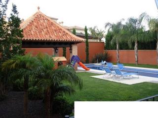 Chalet  Las begonias. Chalet en venta en urb. zaudín, 7 dormitorios.
