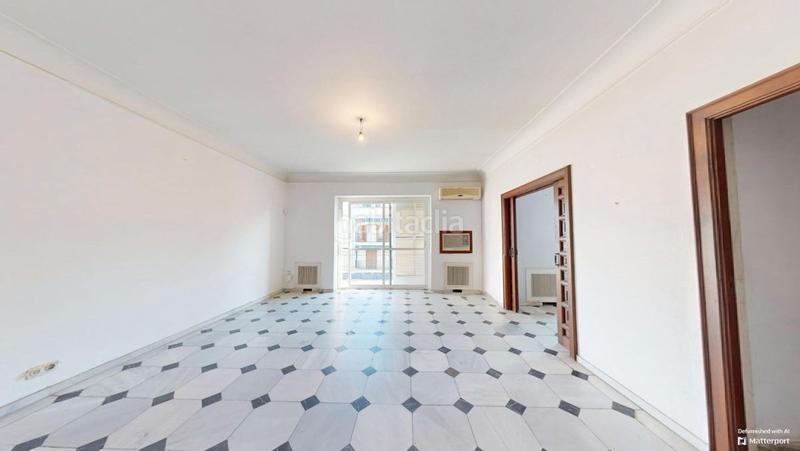 Foto e404cbb7-c086-4d07-915b-3f627c7bfcc4. Pis amb aparcament a Arenal - Museo Sevilla