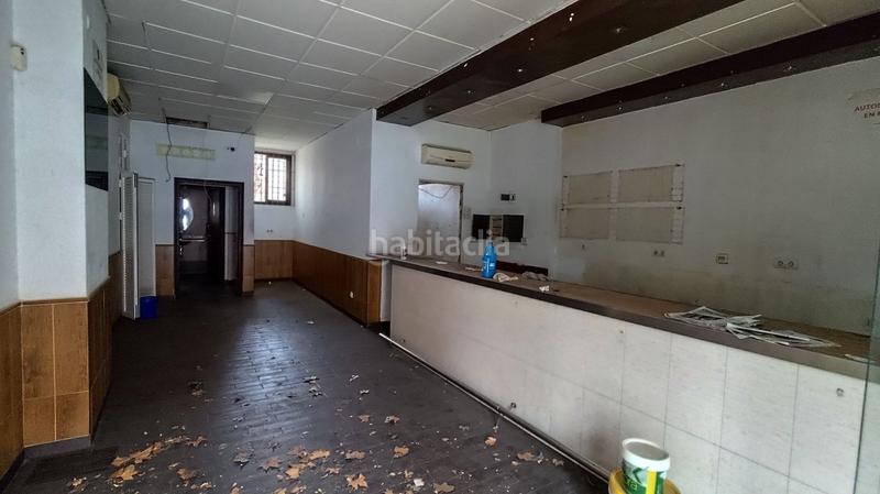 Foto c1a958a5-1fda-497b-947a-0ecb6b952241. Alquiler local comercial local en alquiler en la palmera. en Sevilla