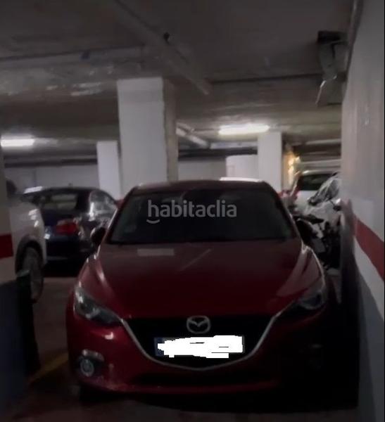 Foto 9152bdf5-fd94-450c-9222-f9857df64562. Aparcament cotxe a Los Remedios Sevilla