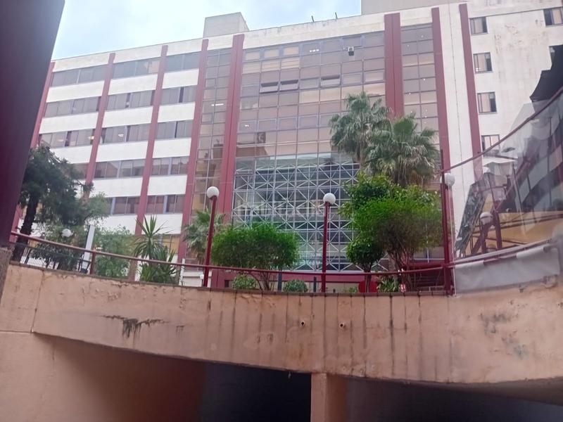 Foto be7fb525-3c72-4958-affa-7f52c1a58419. Aparcament cotxe a La Buhaira Sevilla