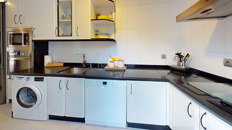 Foto 39dd4ca5-9333-4399-af20-155b57c41b24. Haus mit heizung parking in Ciudad Aljarafe Mairena del Aljarafe