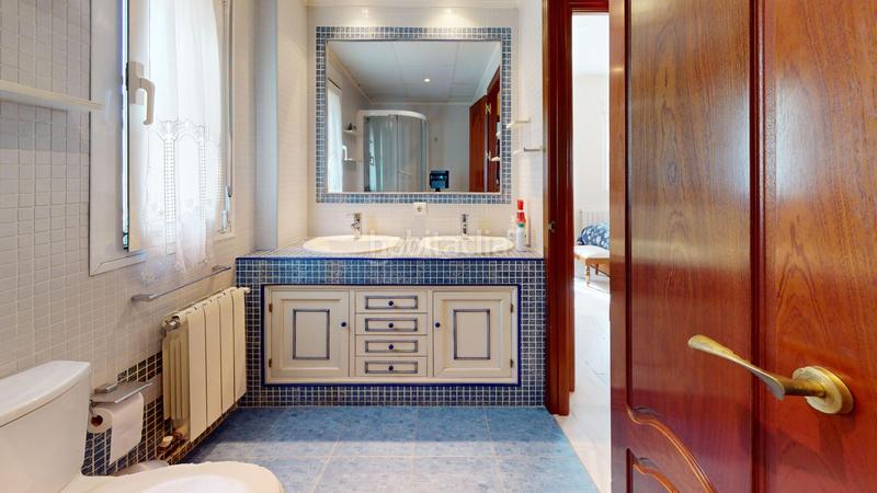 Foto a401929b-c1ce-4a71-95c5-b9b354697782. Haus mit heizung parking in Ciudad Aljarafe Mairena del Aljarafe