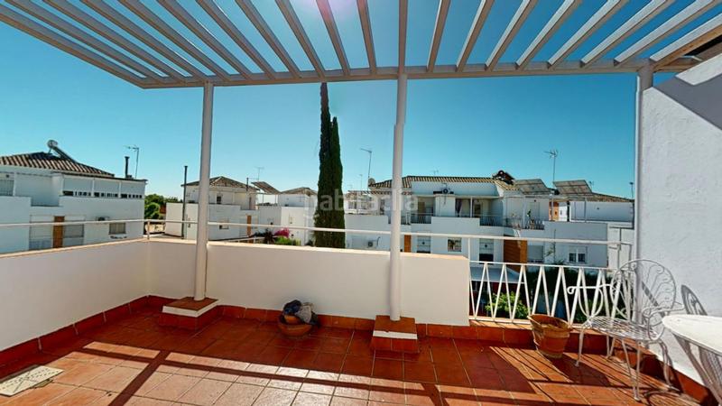 Foto e3604102-997c-4605-8ed2-f7c7368dad95. Haus mit heizung parking in Ciudad Aljarafe Mairena del Aljarafe