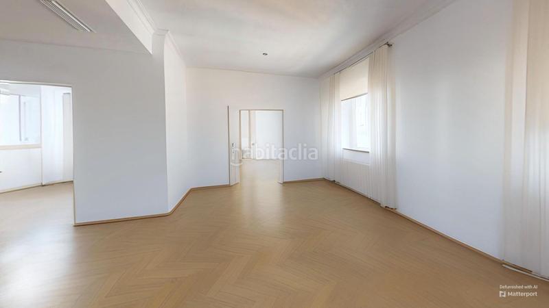 Foto abd36efb-f4db-4711-aff0-46c06bc31887. Appartamento con riscaldamento parcheggio in Los Remedios Sevilla