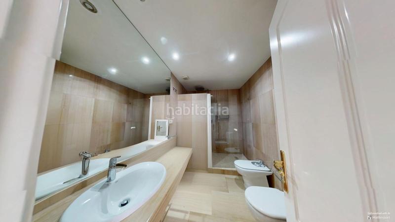 Foto b652e3d4-d653-4b97-88e2-cb5ca5d4c2a4. Appartamento con riscaldamento parcheggio in Los Remedios Sevilla