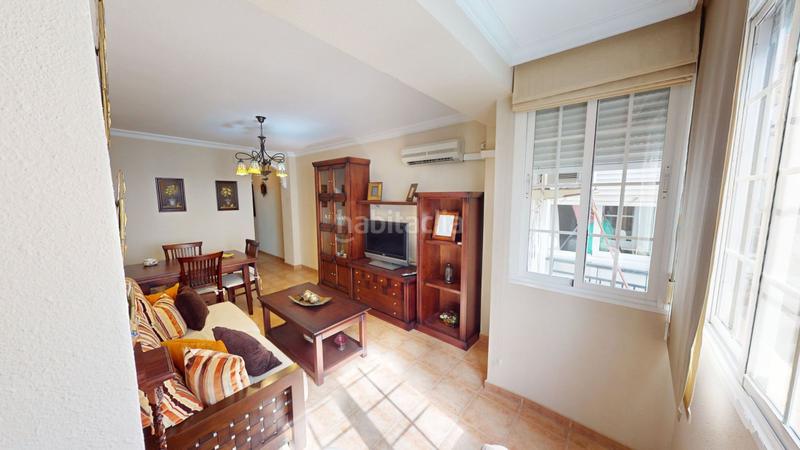 Foto 8aeca8ca-4f0c-43b2-af25-cb80e118e307. Location appartement dans fray tomas de berlanga 10 dans Sevilla