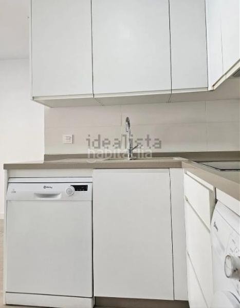 Foto 8427a442-214d-443b-b84d-107047711fe5. Flat with heating in Los Remedios Sevilla