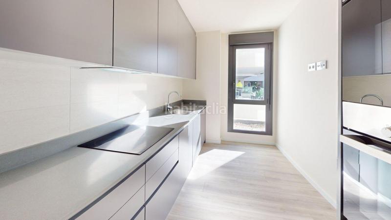 Foto df8b5e5d-6658-4bfa-8a57-6827b4e87624. Miete etagenwohnung mit parking in Bellavista Sevilla