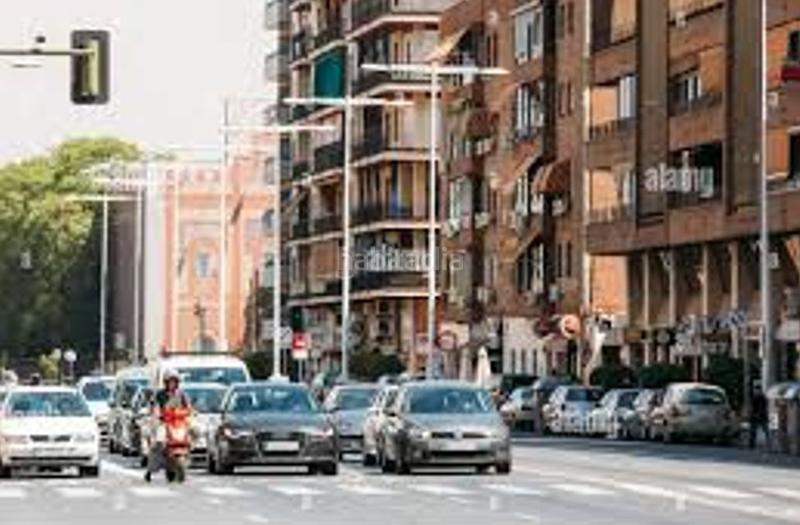 Foto b2530643-2358-4482-b8b6-c59bd7899f71. Local comercial local en venta en centro. en Arenal - Museo Sevilla