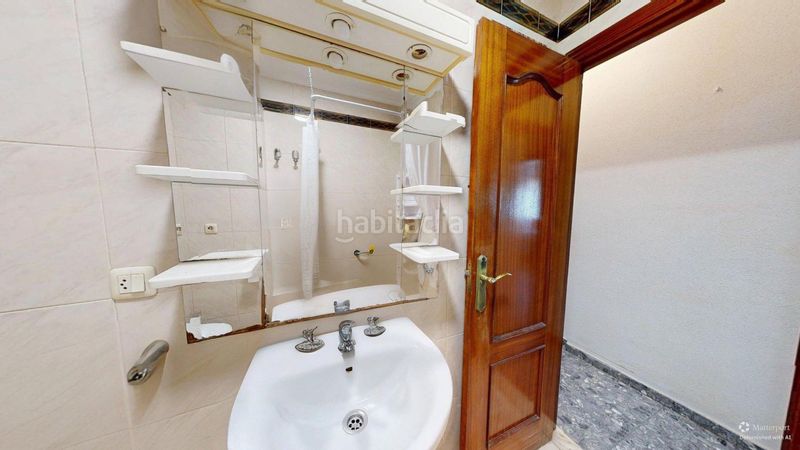 Foto 1f117deb-e6db-49d8-a4b3-af2eb86d6cc5. Pis amb aparcament a Los Remedios Sevilla