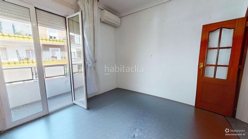 Foto 6d114879-f729-4eae-8507-d677b3ff3cbe. Pis amb aparcament a Los Remedios Sevilla