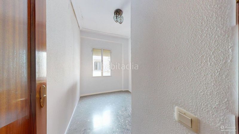 Foto 7287b0a4-4371-4cd1-9763-1492a184f0d7. Pis amb aparcament a Los Remedios Sevilla