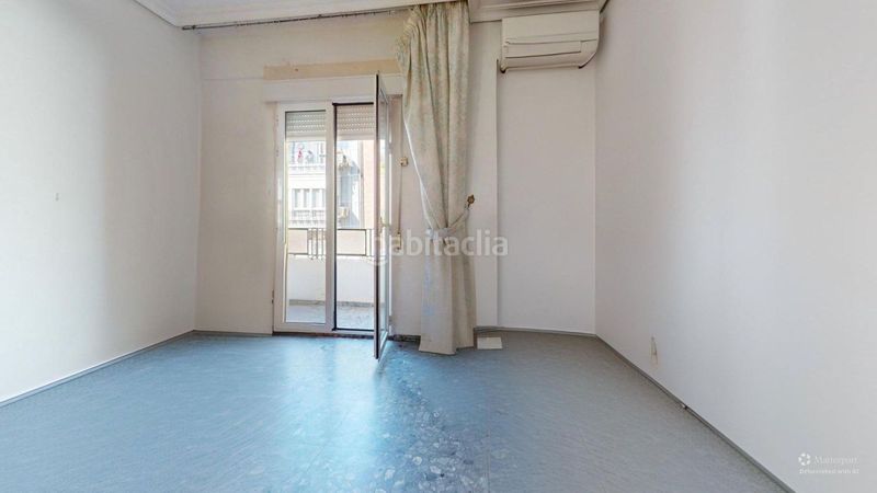 Foto 8b123cd1-f54b-4aab-add5-d41db53f8590. Pis amb aparcament a Los Remedios Sevilla