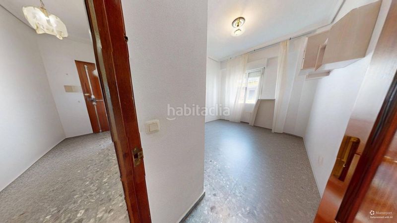 Foto 8e22babd-9aad-45f1-98a5-fe2c382cf1c6. Pis amb aparcament a Los Remedios Sevilla