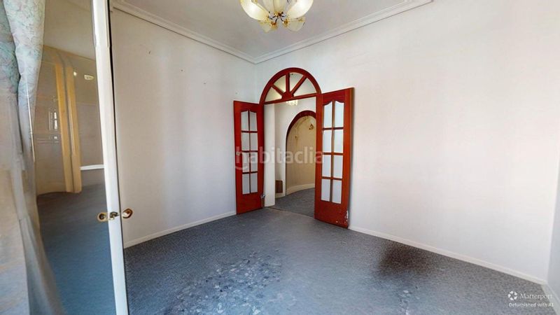 Foto 905c136a-dd6a-4bb5-b684-5e5f9d1a5344. Pis amb aparcament a Los Remedios Sevilla