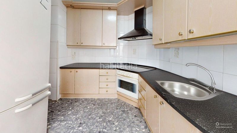 Foto 998f15d0-e1f7-4c70-b678-7b3287199620. Pis amb aparcament a Los Remedios Sevilla