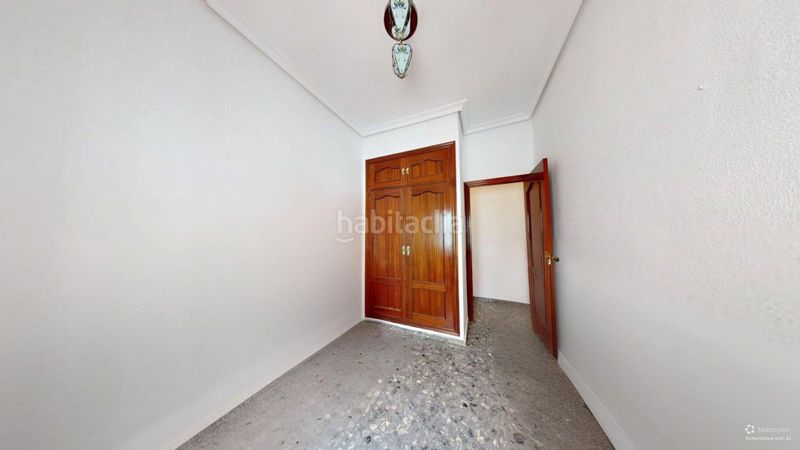 Foto a197c227-890d-40fb-a2a2-623c92c43107. Pis amb aparcament a Los Remedios Sevilla