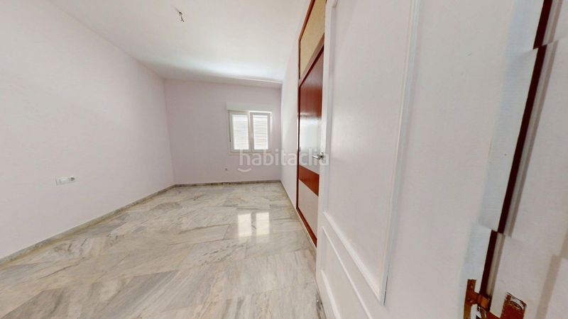 Foto 3c8c3fea-806a-413d-aa25-9b0a2cccd32d. Alquiler chalet  en alquiler en simón verde, 5 dormitorios. en Mairena del Aljarafe