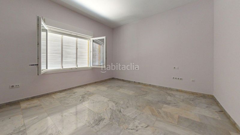Foto 3f6678a2-6ef7-491a-9aaa-8564bc11ef7a. Alquiler chalet  en alquiler en simón verde, 5 dormitorios. en Mairena del Aljarafe