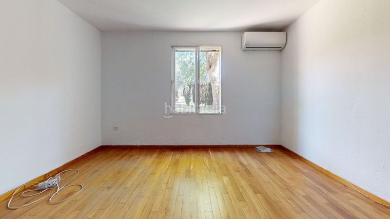 Foto 497d81ac-3743-49fe-89fe-5359c83c3371. Alquiler chalet  en alquiler en simón verde, 5 dormitorios. en Mairena del Aljarafe
