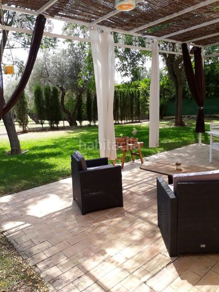 Foto 4cda0e66-b03c-45eb-8eeb-dd1822cbb148. Alquiler chalet  en alquiler en simón verde, 5 dormitorios. en Mairena del Aljarafe