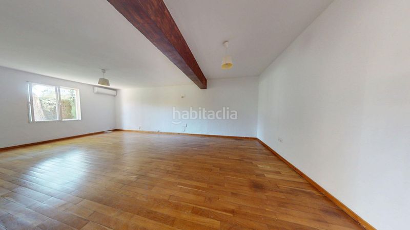 Foto 528b3b4d-ff5d-412e-b939-cfd9330d9a08. Alquiler chalet  en alquiler en simón verde, 5 dormitorios. en Mairena del Aljarafe